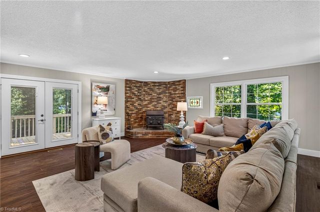 1142 Manning Street, Eden, NC 27288