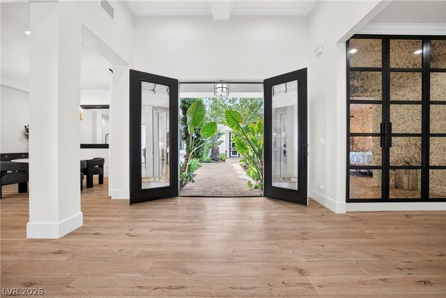 304 North Royal Ascot Drive, Las Vegas, NV 89144