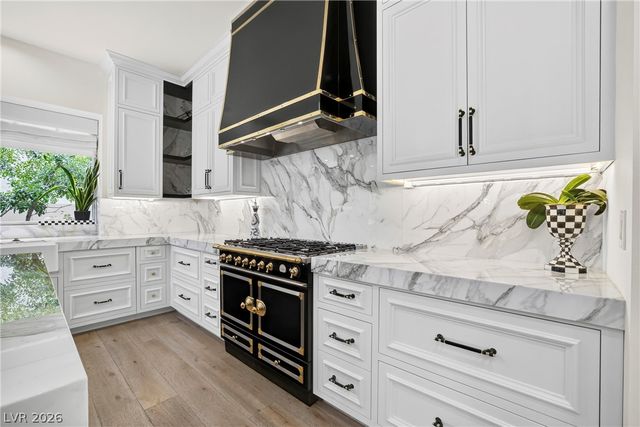 304 North Royal Ascot Drive, Las Vegas, NV 89144