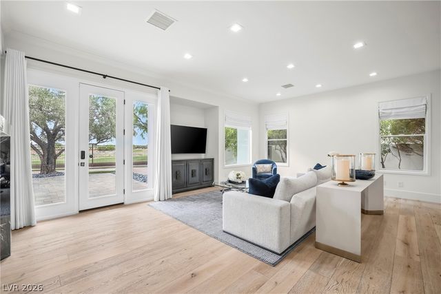 304 North Royal Ascot Drive, Las Vegas, NV 89144