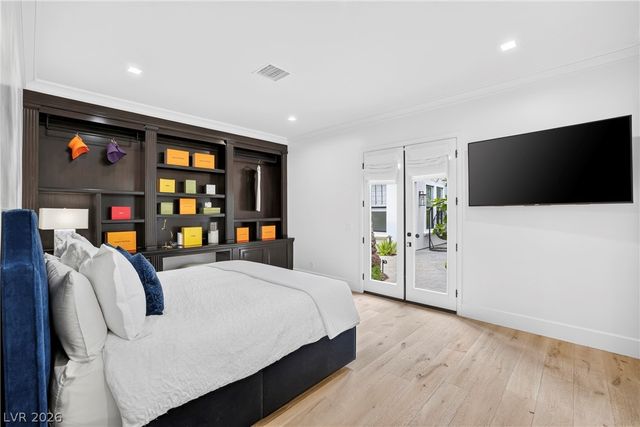 304 North Royal Ascot Drive, Las Vegas, NV 89144