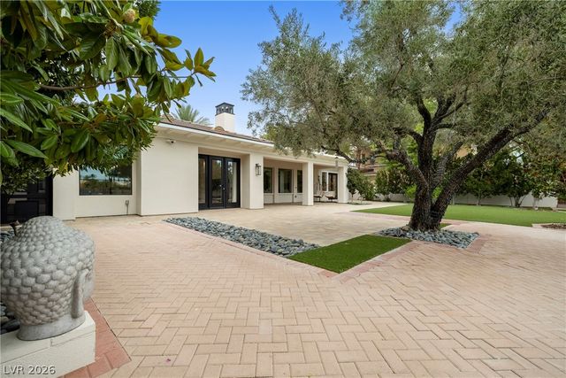 304 North Royal Ascot Drive, Las Vegas, NV 89144