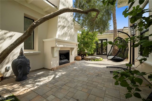 304 North Royal Ascot Drive, Las Vegas, NV 89144