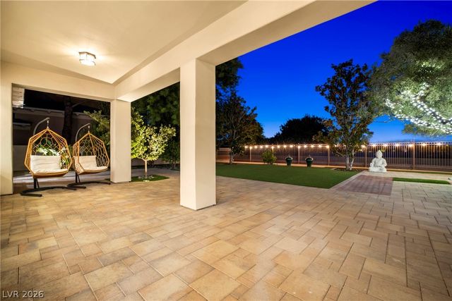 304 North Royal Ascot Drive, Las Vegas, NV 89144