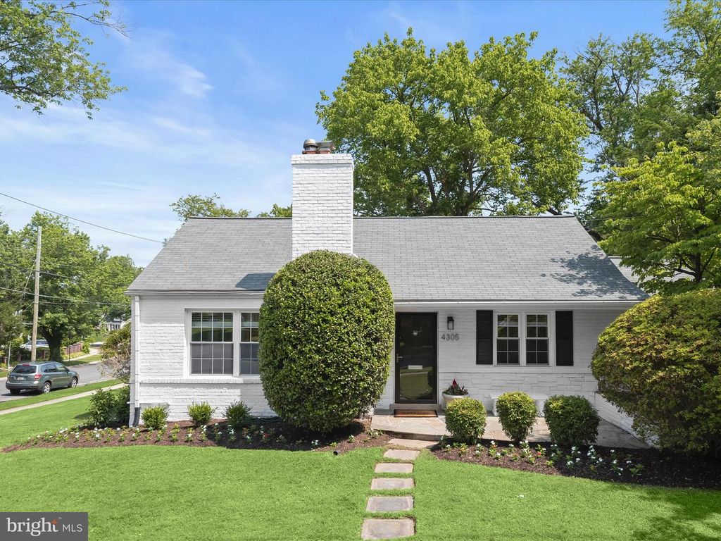 4305 EVERETT ST, Kensington, MD 20895