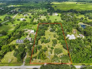 17810 Oak Meadow Road, Damon, TX 77430