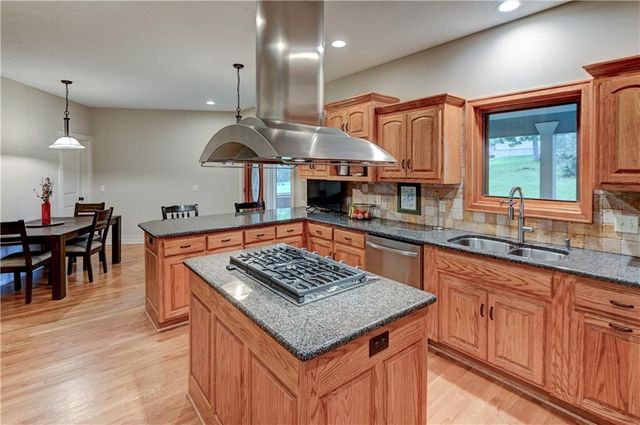 4108 NW 73rd Street, Kansas City, MO 64151