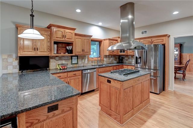 4108 NW 73rd Street, Kansas City, MO 64151