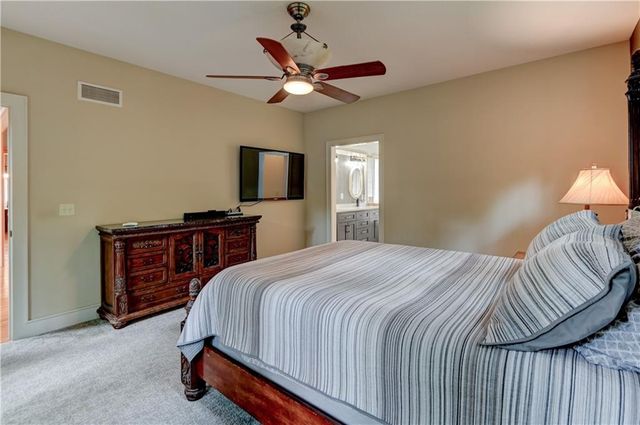 4108 NW 73rd Street, Kansas City, MO 64151