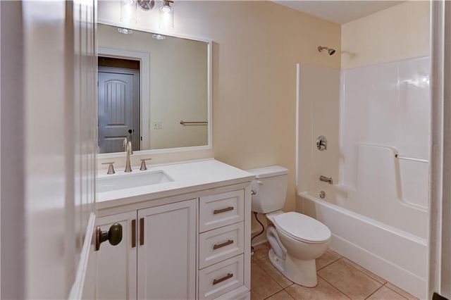 4108 NW 73rd Street, Kansas City, MO 64151