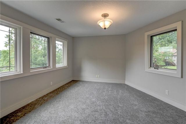 4108 NW 73rd Street, Kansas City, MO 64151