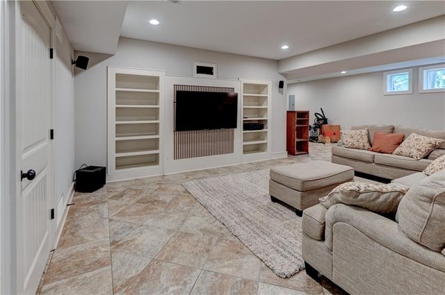 4108 NW 73rd Street, Kansas City, MO 64151