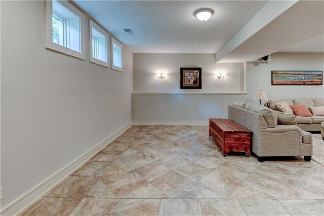 4108 NW 73rd Street, Kansas City, MO 64151