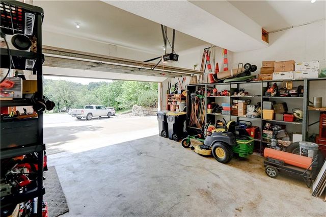 4108 NW 73rd Street, Kansas City, MO 64151