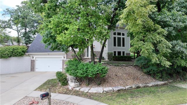 4108 NW 73rd Street, Kansas City, MO 64151