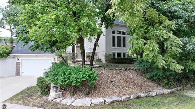 4108 NW 73rd Street, Kansas City, MO 64151