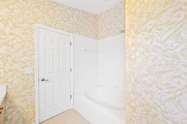2419 MAYWOOD STREET, Eustis, FL 32726