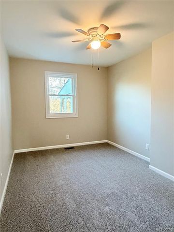 32015 Hazel Street, Rockwood, MI 48173