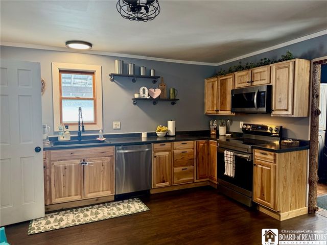 2628 Meadows Road, Arkwright, NY 14718