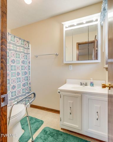 139 Collingwood Drive, Bristol, TN 37620