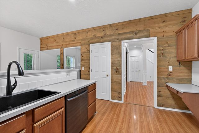 357 Shoreside Drive, Lexington, KY 40515