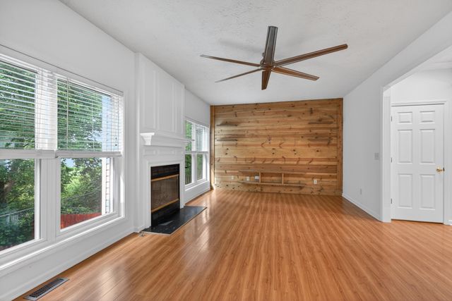357 Shoreside Drive, Lexington, KY 40515