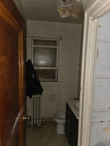 1038 W 104th Street, Chicago, IL 60643