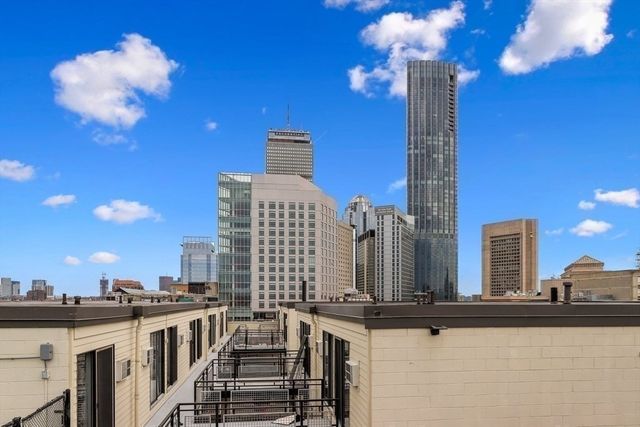 12 Stoneholm St 329, Boston, MA 02115