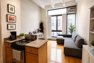 12 Stoneholm St 329, Boston, MA 02115