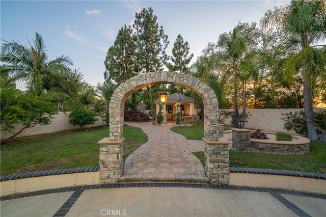 151 Toby Lane, Anaheim Hills, CA 92807