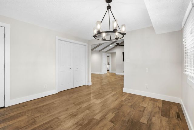 3349 South Avenue, Springfield, MO 65807