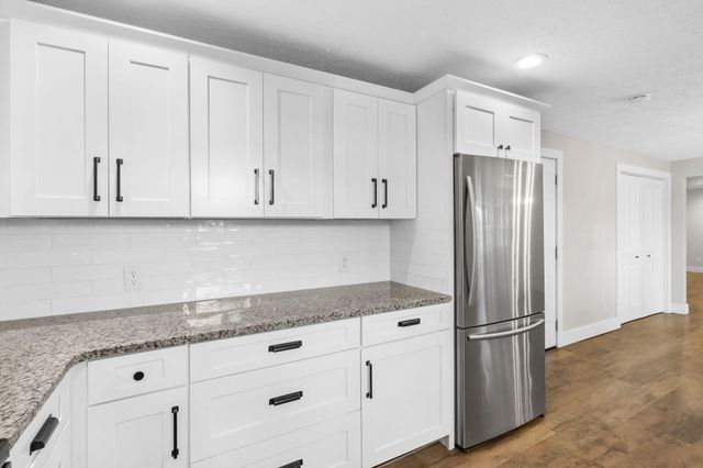 3349 South Avenue, Springfield, MO 65807