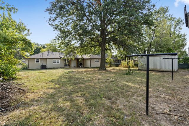 3349 South Avenue, Springfield, MO 65807