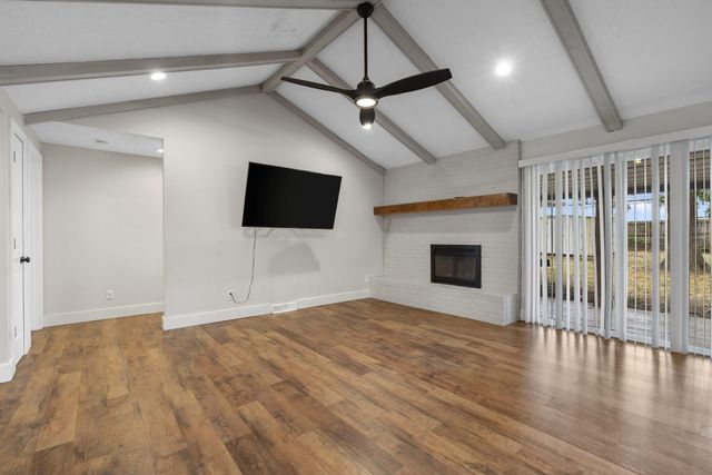 3349 South Avenue, Springfield, MO 65807