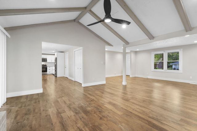 3349 South Avenue, Springfield, MO 65807