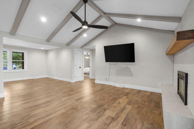 3349 South Avenue, Springfield, MO 65807