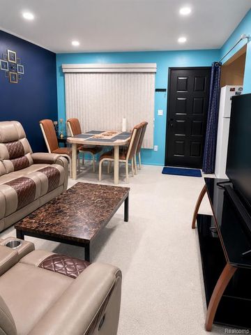8401 18 Mile Road 94, Sterling Heights, MI 48313