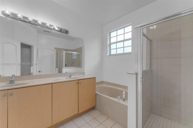 1072 NE 30th Ave, Homestead, FL 33033
