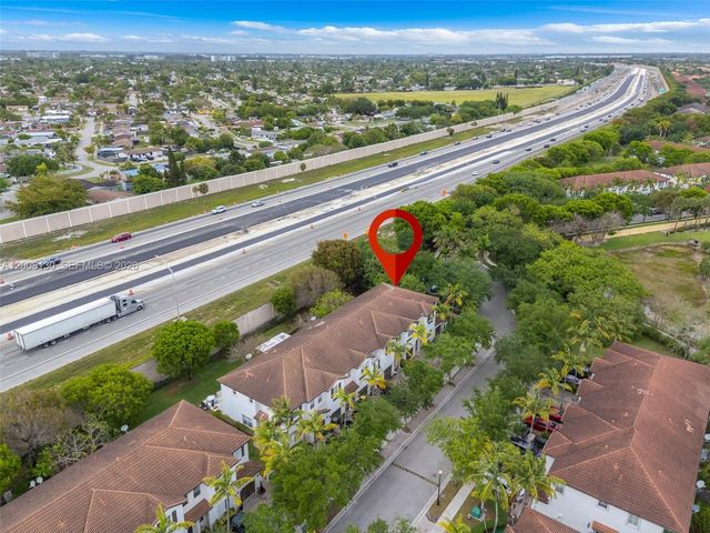1072 NE 30th Ave, Homestead, FL 33033
