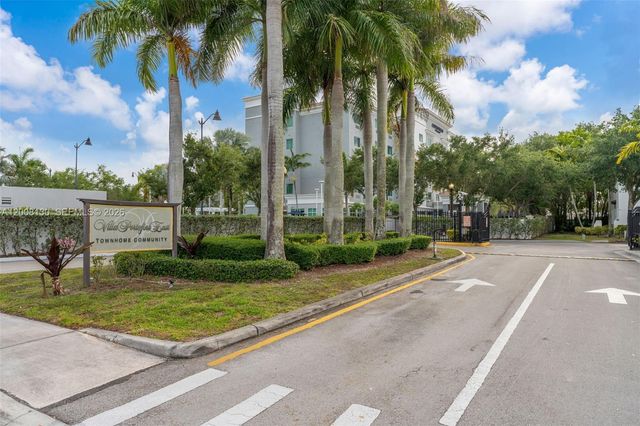 1072 NE 30th Ave, Homestead, FL 33033