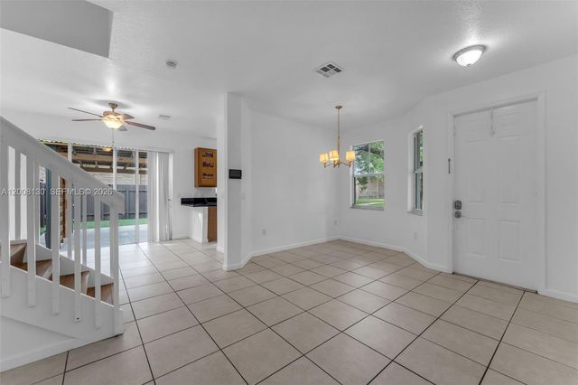 1072 NE 30th Ave, Homestead, FL 33033