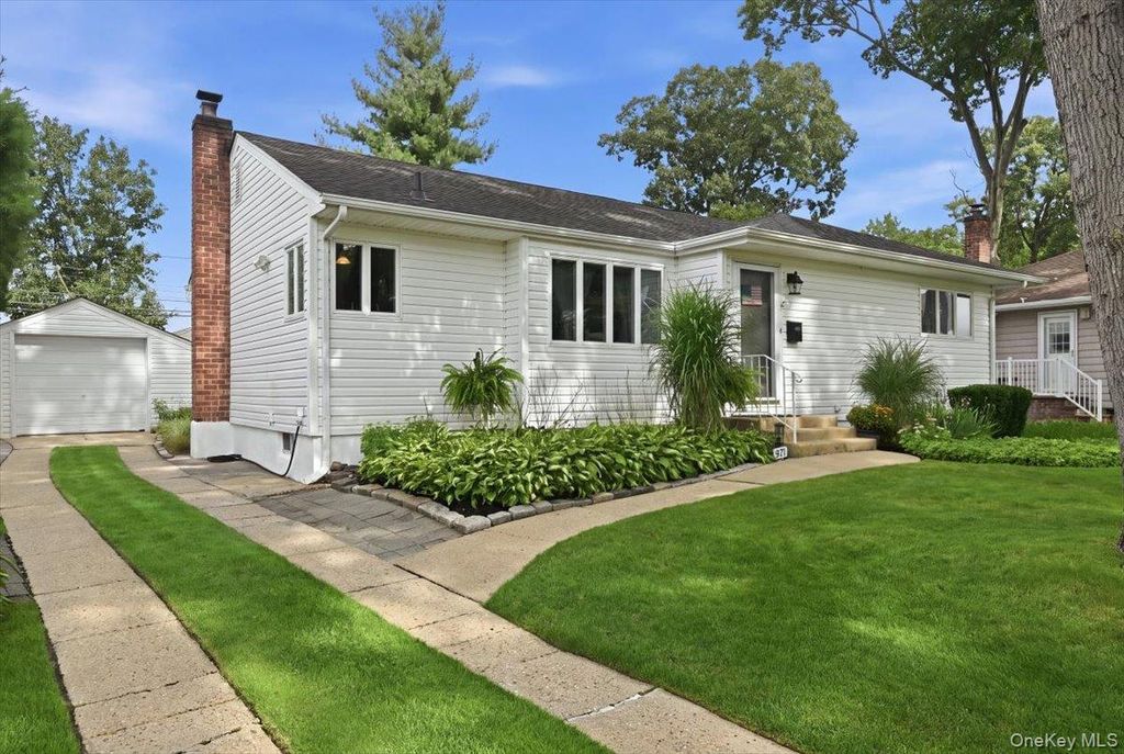 1471 Beech Lane, East Meadow, NY 11554 — exterior