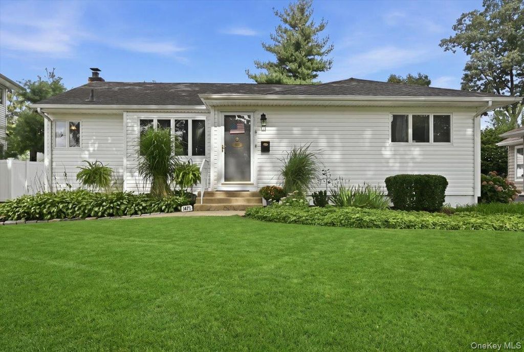 1471 Beech Lane, East Meadow, NY 11554 — photo 2