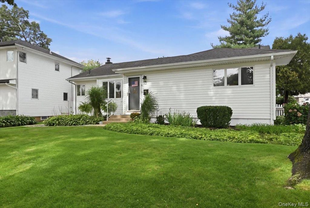 1471 Beech Lane, East Meadow, NY 11554 — photo 3