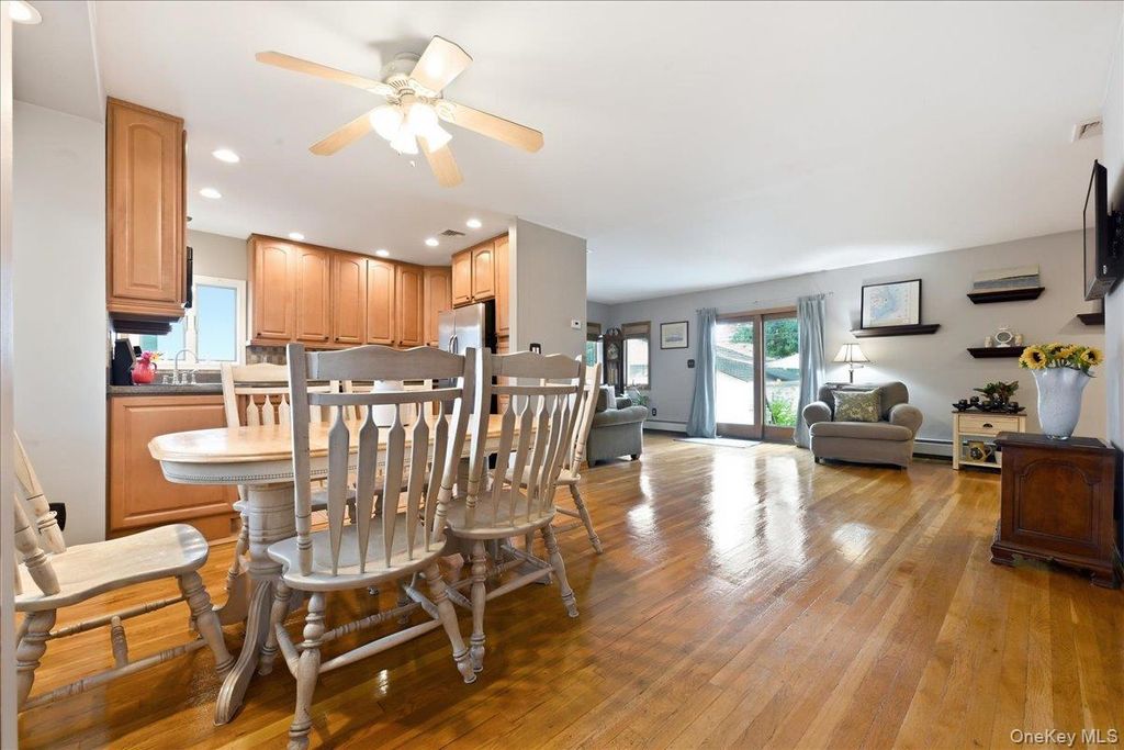 1471 Beech Lane, East Meadow, NY 11554 — photo 5