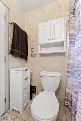 829 Indian Trail, Akron, OH 44314