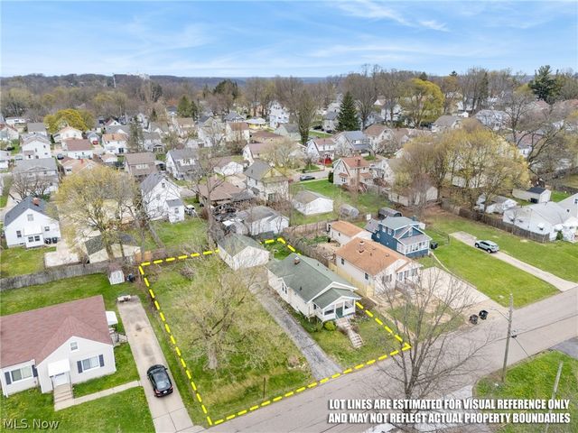 829 Indian Trail, Akron, OH 44314