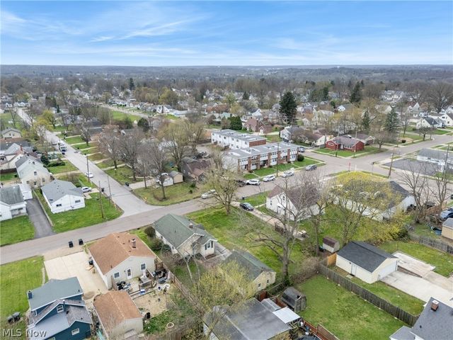 829 Indian Trail, Akron, OH 44314