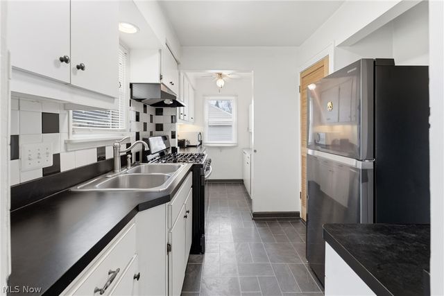 829 Indian Trail, Akron, OH 44314