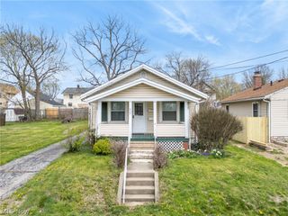 829 Indian Trail, Akron, OH 44314